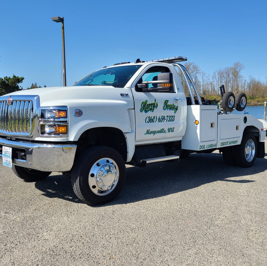 Towing Everett Seattle tacoma marysville bellingham mount vernon